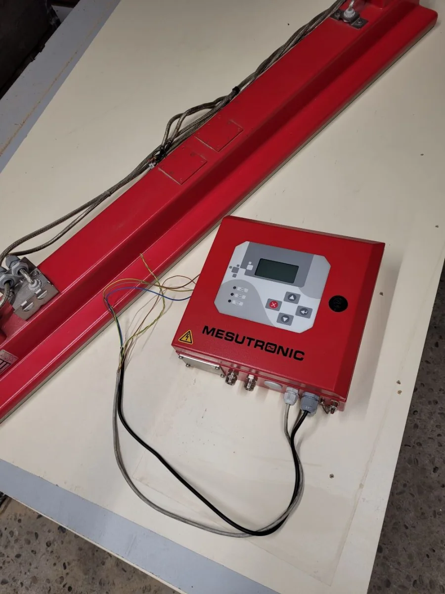 Détecteur de métaux mono-segment pour inspection de textile ou de film - Éclairage de qualité avec frais de port offerts - {'count': 1, 'name': 'semi-rigide'}