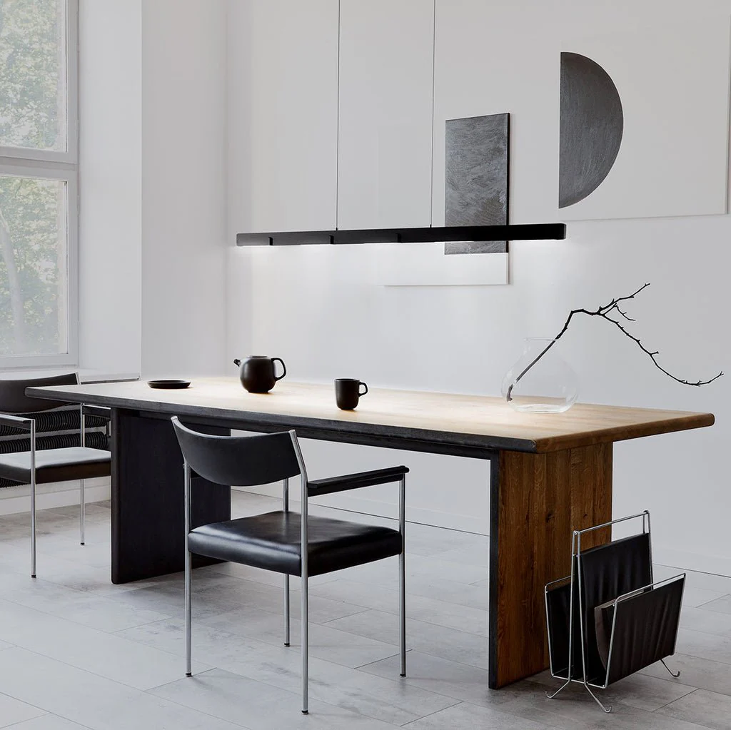 Suspension Moderne Bloc Noir | Inir - E-shop mondial – Produits durables, modernes et accessibles partout Suspension Élégante Avec Tubes Noirs Et Embouts Dorés – Lustria