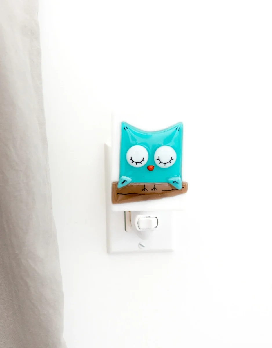 Veilleuse - Petit hibou - Turquoise - Veille indispensable sur toi - Boutique Maman & Bébé – Produits Essentiels au Quotidien