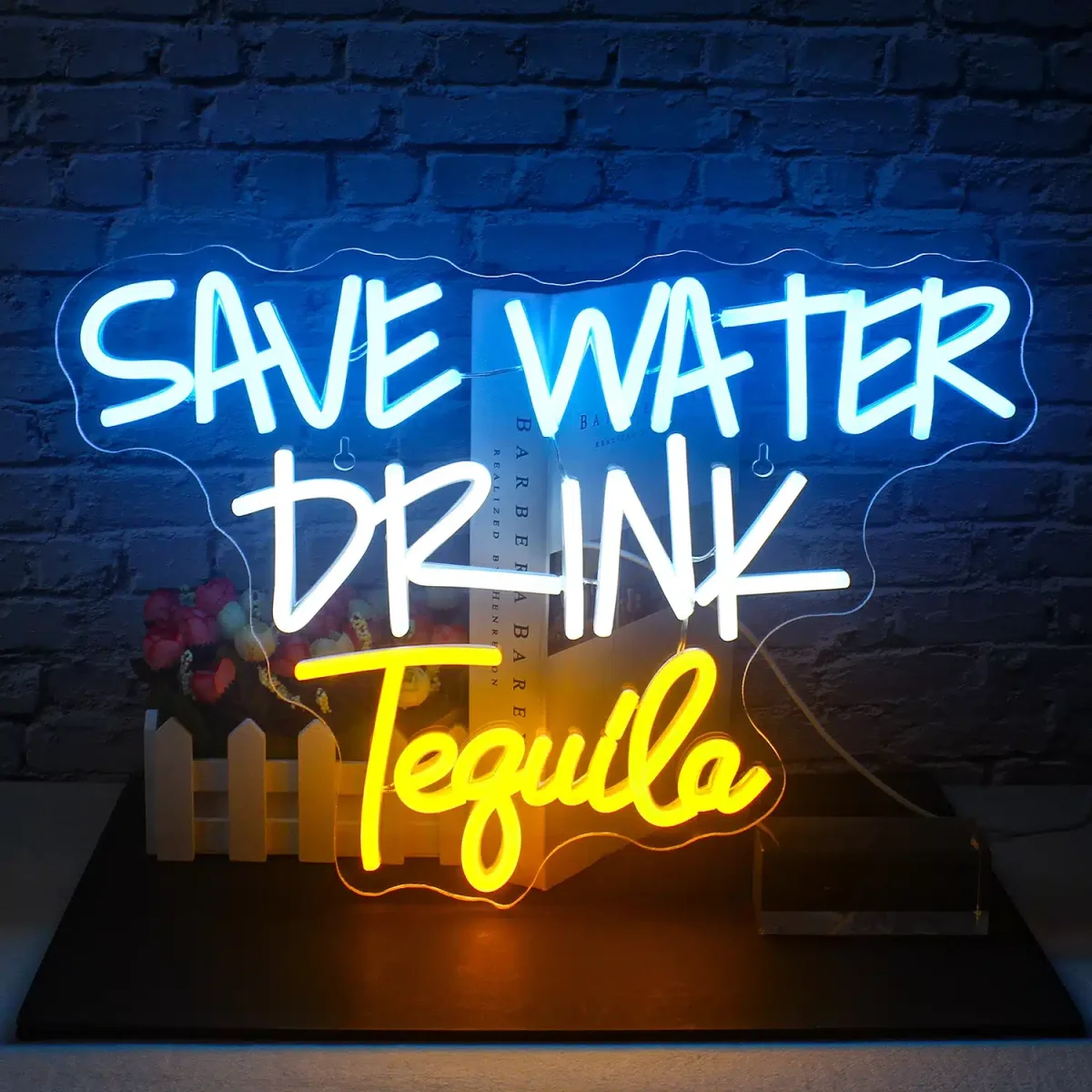 Neon Save Water Drink Tequila - Éclairage de qualité avec frais de port offerts Comment éclairer à LED un port de plaisance ou un port industriel
