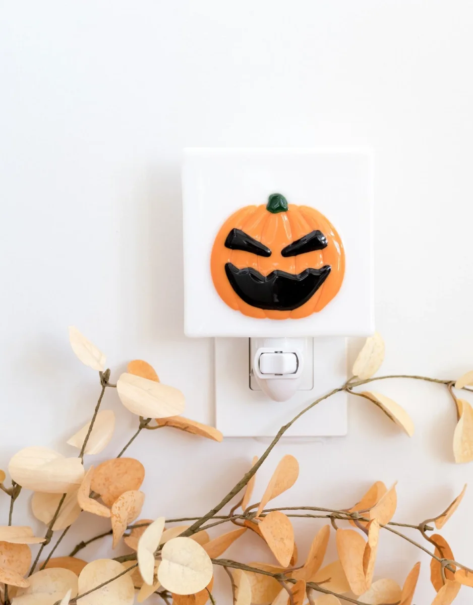 Veilleuse Halloween - Citrouille JACK - Veille sur toi - Boutique Maman & Bébé – Produits Essentiels au Quotidien Soutenir la PMA avec la naturopathie