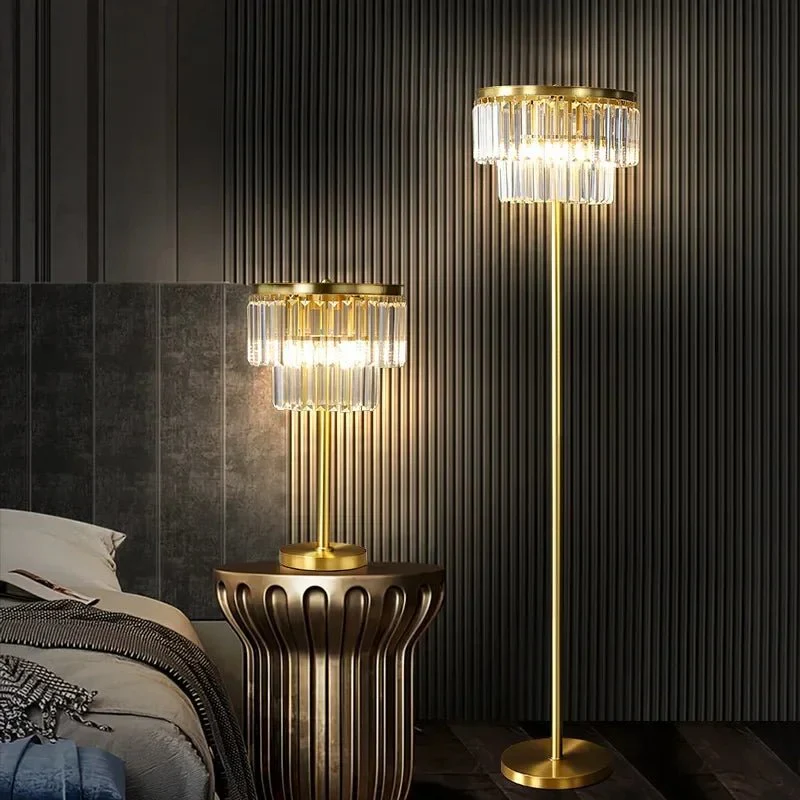 Lampe sur Pied de Luxe Cristal Moderne | Jira - E-shop mondial – Produits durables, modernes et accessibles partout Lampe sur pied PILLSI, tressage Croisé
