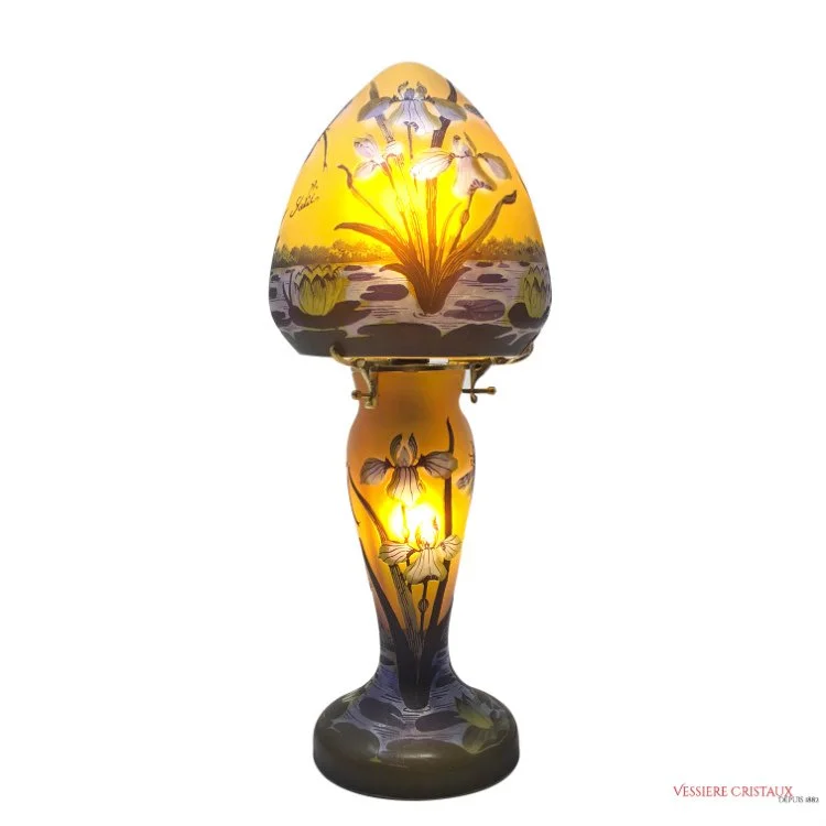 Lampe pâte de verre Tip Gallé - Vins vianne Rouges Harmonieux pour Chaque Occasion