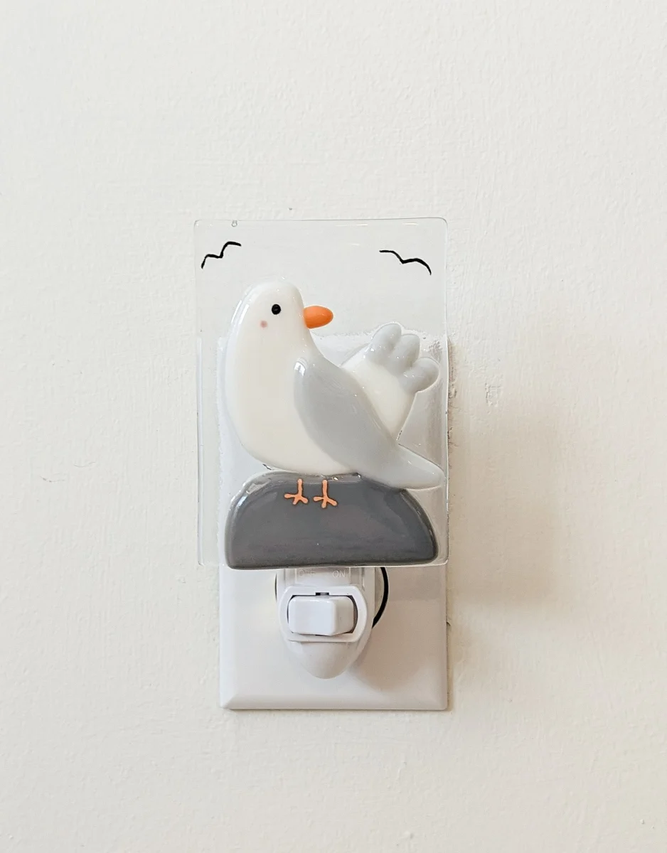 Veilleuse - Oiseau goéland - Milo - Veille sur toi - Boutique Maman & Bébé – Produits Essentiels au Quotidien Mobile bébé 15 Oiseaux multi couleurs en papier sur cercle en bois -  Fait2mains