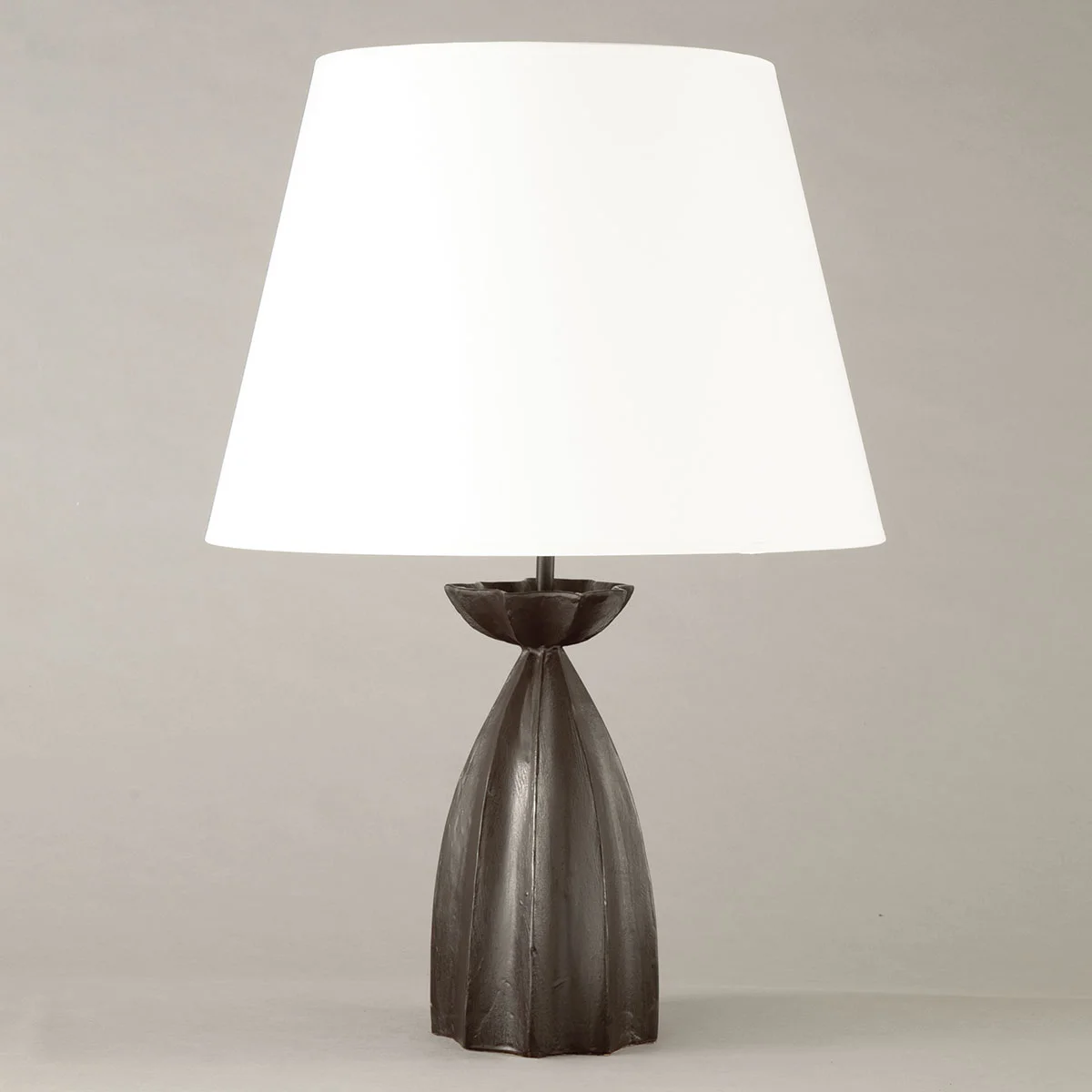 Lampe Kalis - Organisation de la maison avec des solutions de rangement C'est deux euros | Comment organiser le rangement de sa maison ?